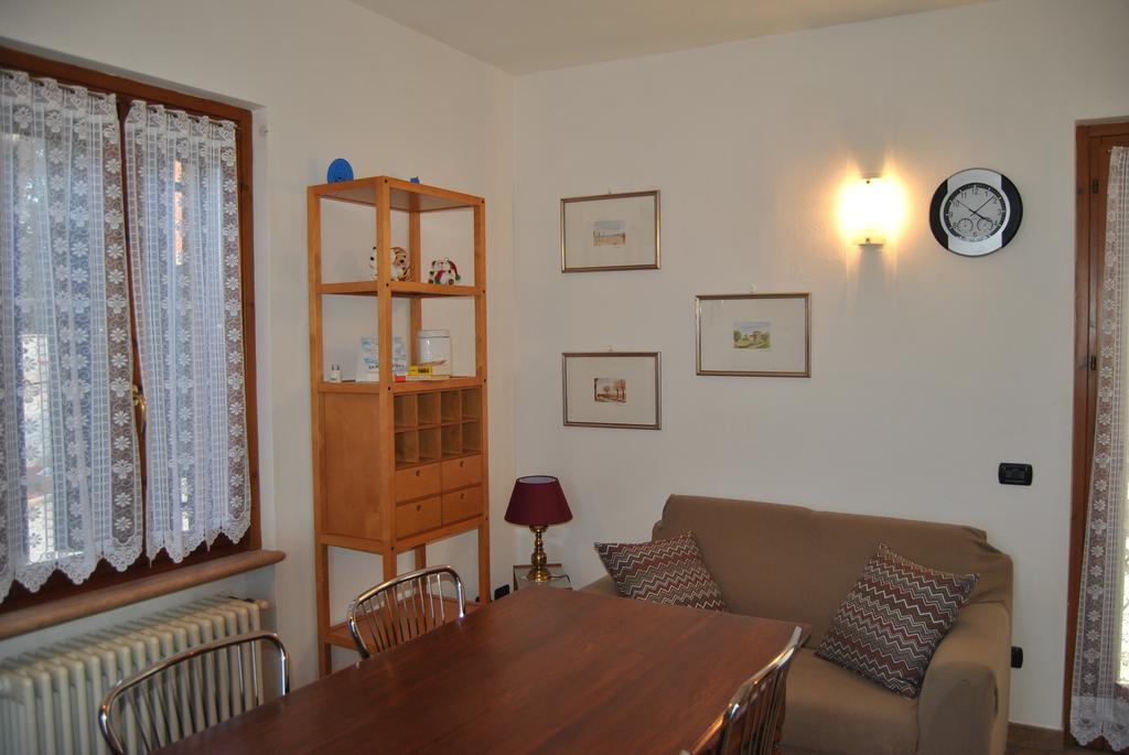 Casa Bassana Appartement Peschiera del Garda Kamer foto