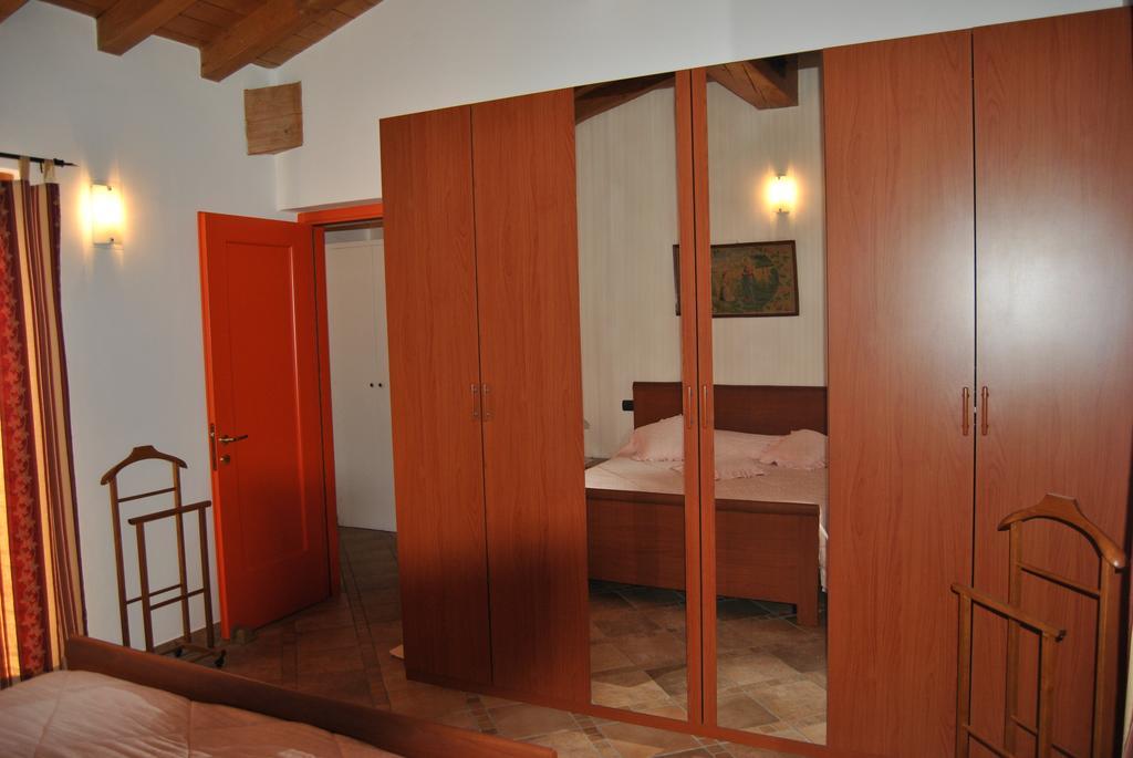 Casa Bassana Appartement Peschiera del Garda Kamer foto