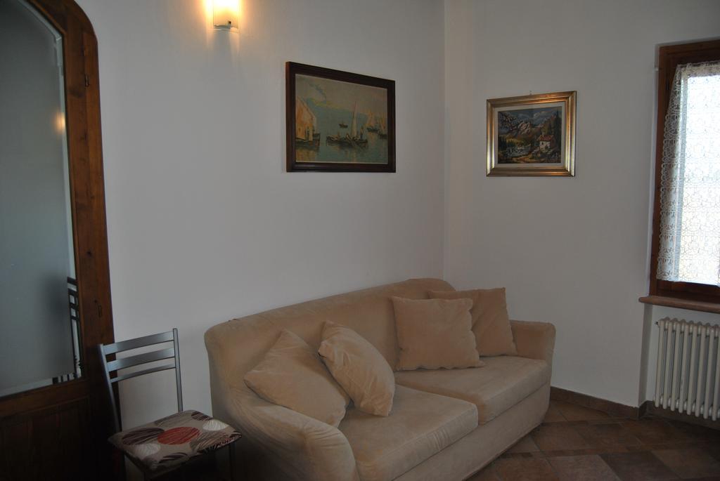 Casa Bassana Appartement Peschiera del Garda Kamer foto