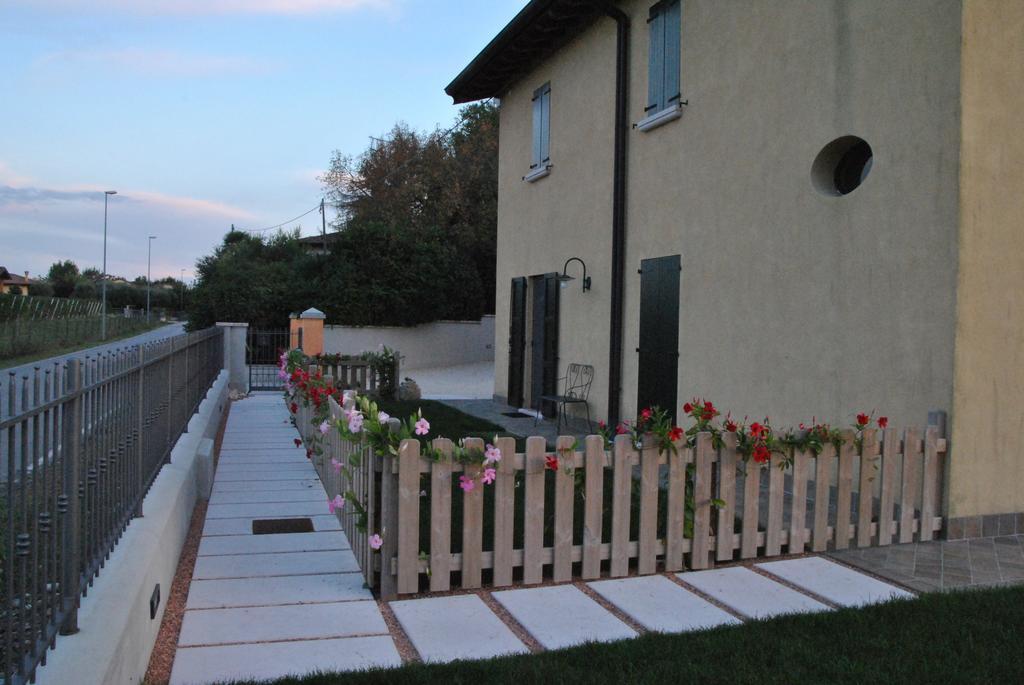 Casa Bassana Appartement Peschiera del Garda Buitenkant foto